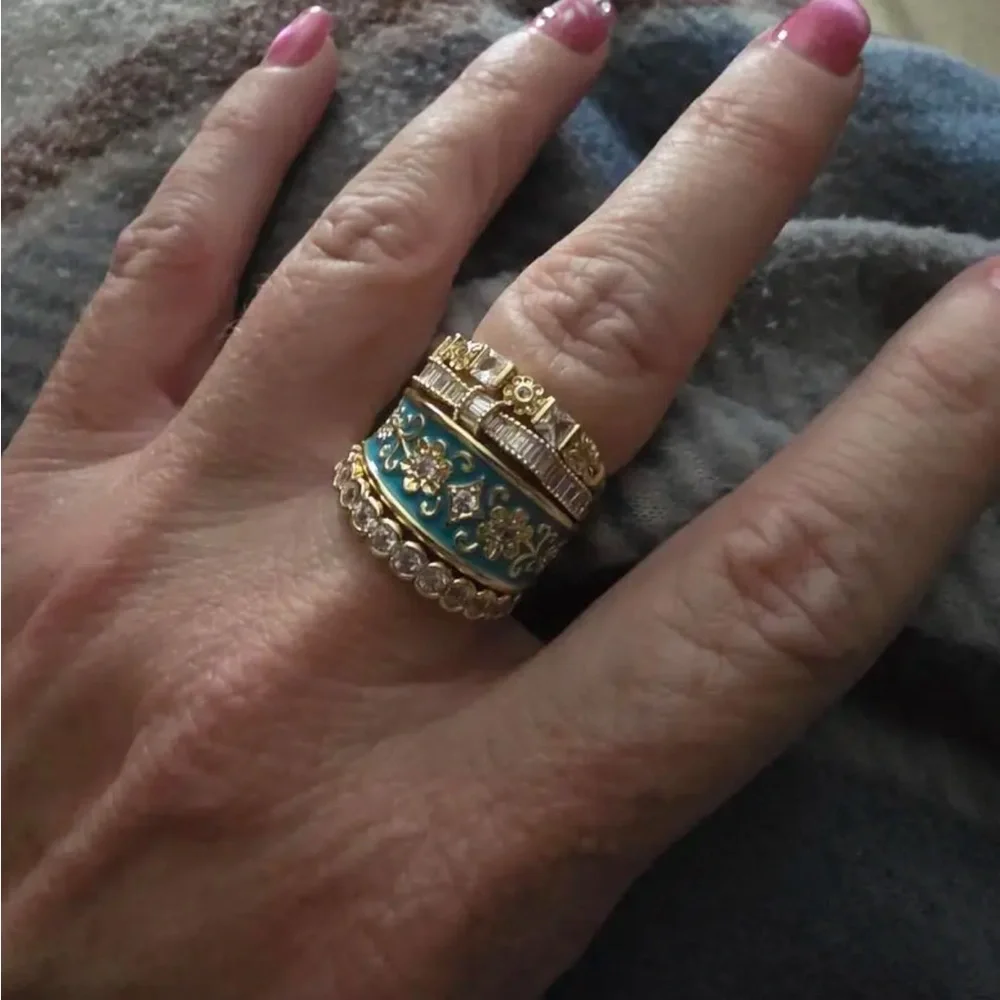 Retro Copper Hand Carved Texture Palace Turquiose Gold Ring Set - SIZE 6